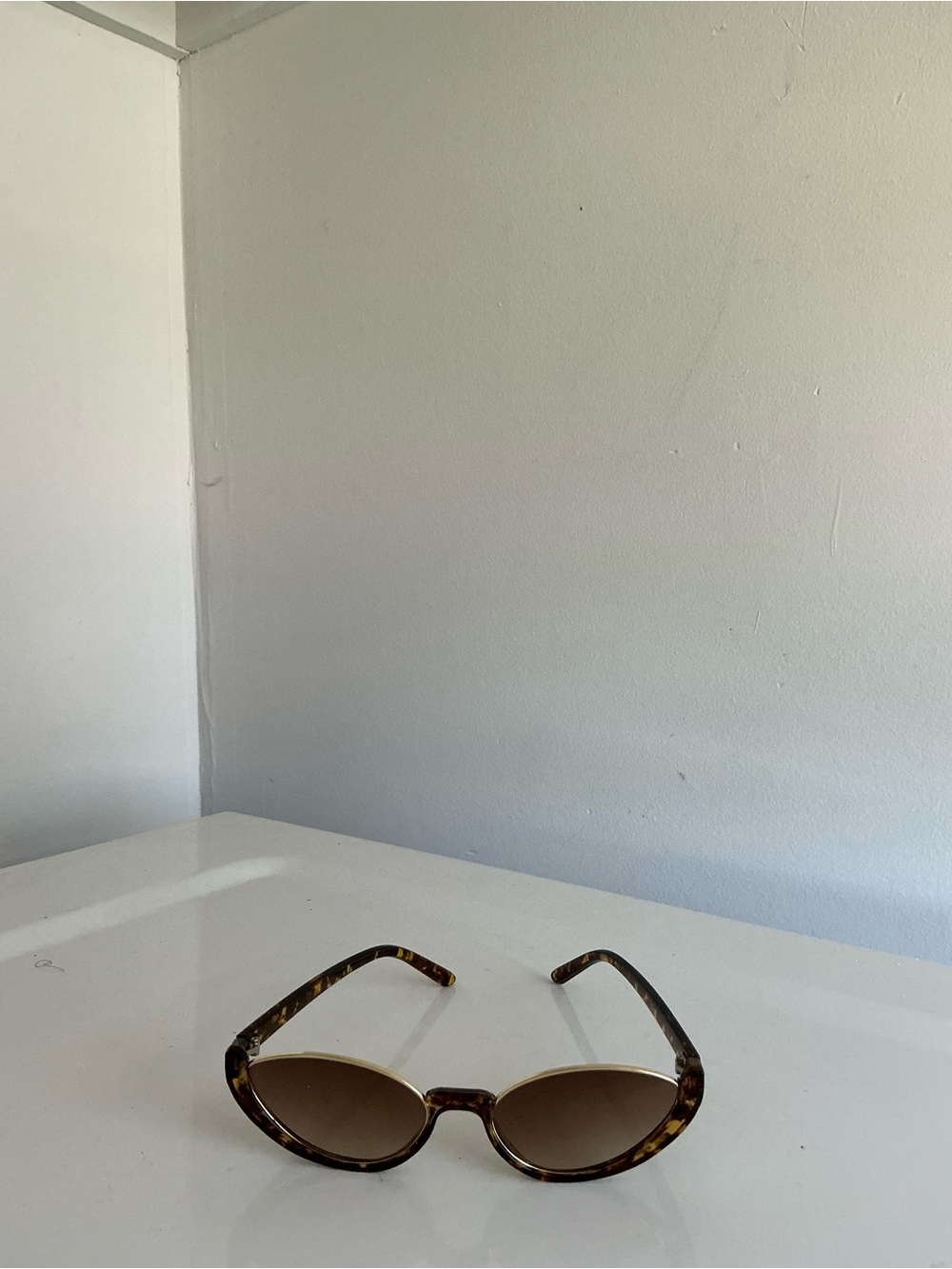 Tortoiseshell Oval Women's Sunglasses - Brown Lenses